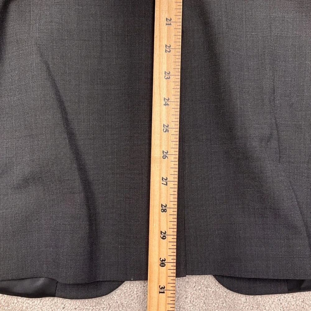 Jos A Bank Suit Mens 41R 33W Charcoal Gray 2 Button Neutral Corporate Office